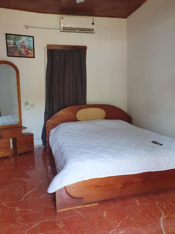 Comfort Beach Resort Biriwa Kültér fotó