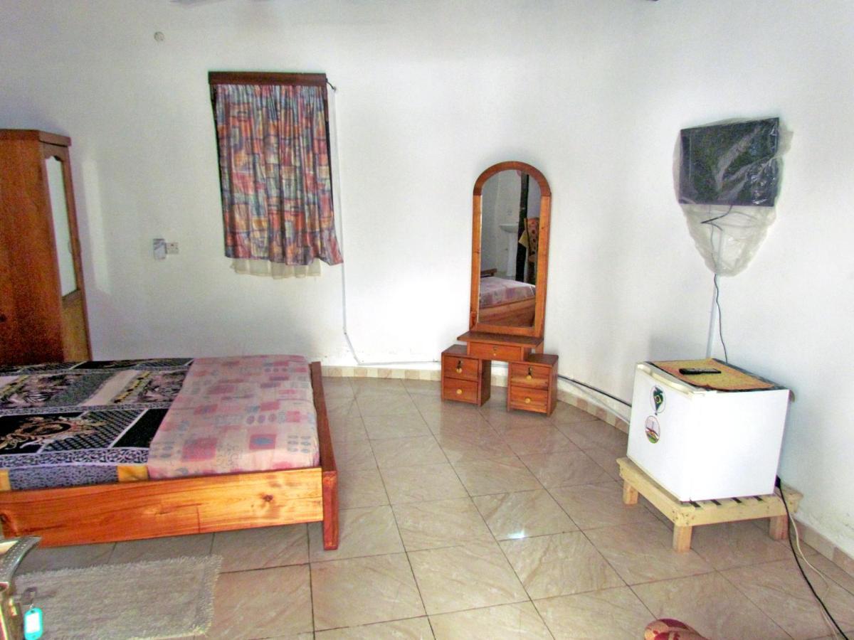 Comfort Beach Resort Biriwa Kültér fotó