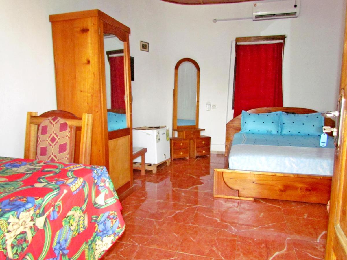 Comfort Beach Resort Biriwa Kültér fotó